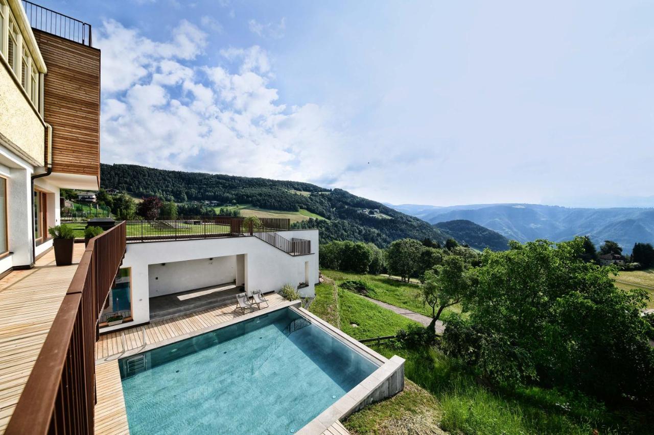 Hotel & Gasthof Zum Hirschen San Genesio Atesino Bagian luar foto